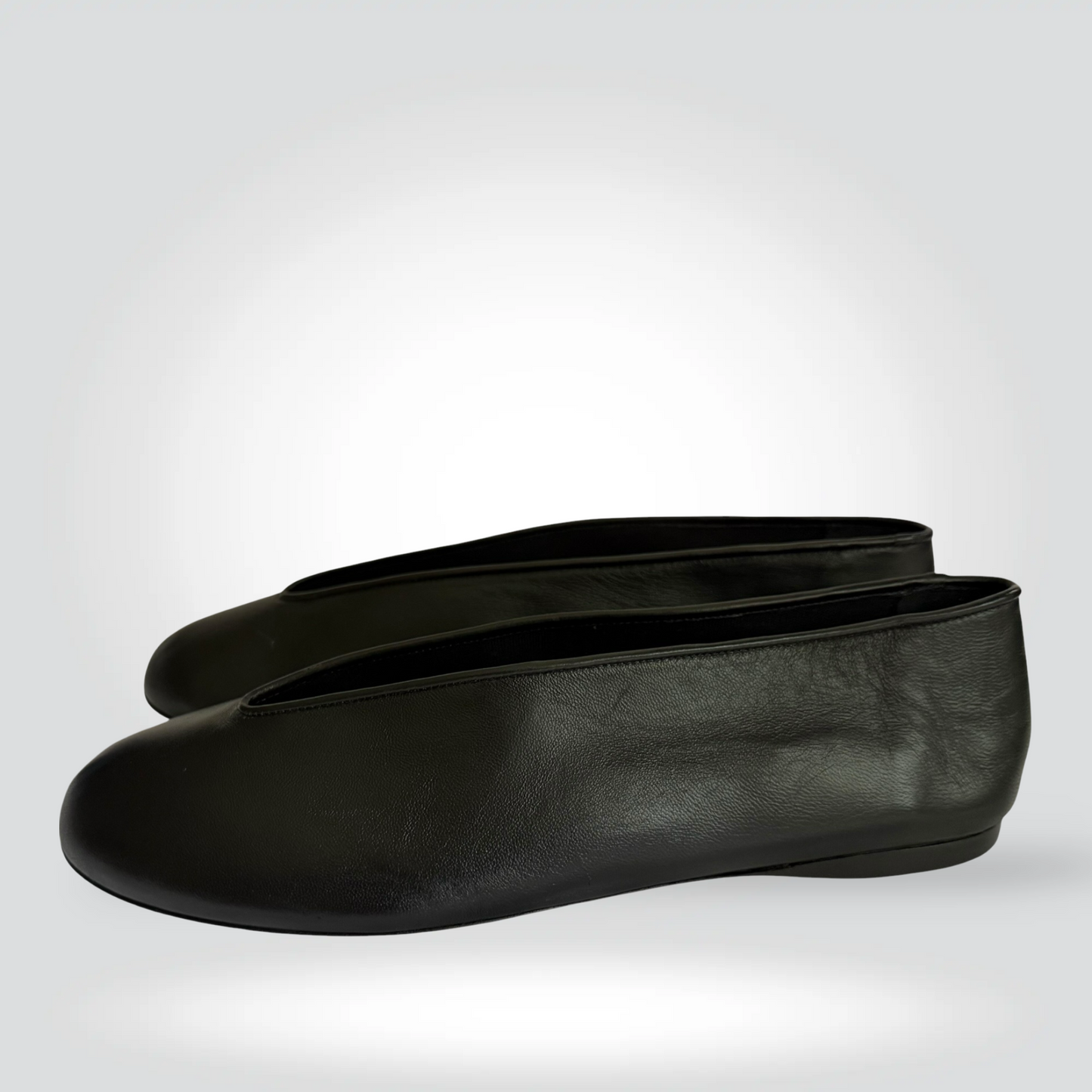 Pre-Owned Moschino Black Leather Round Toe Ballet Flat — Size 39 — Pristine | Style Reissue Vancouver