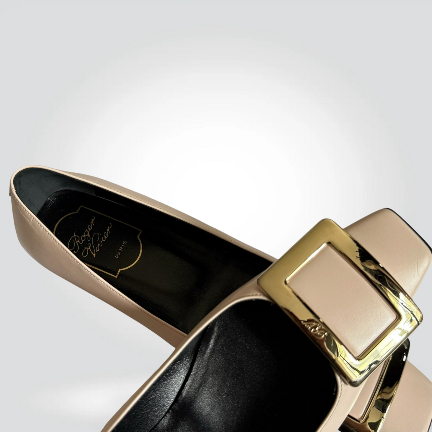 Pre-Owned Roger Vivier Belle Vivier Blush Baby Pink Leather Square Toe Flat Gold Square Buckle — Size 36.5 — Pristine | Style Reissue Vancouver