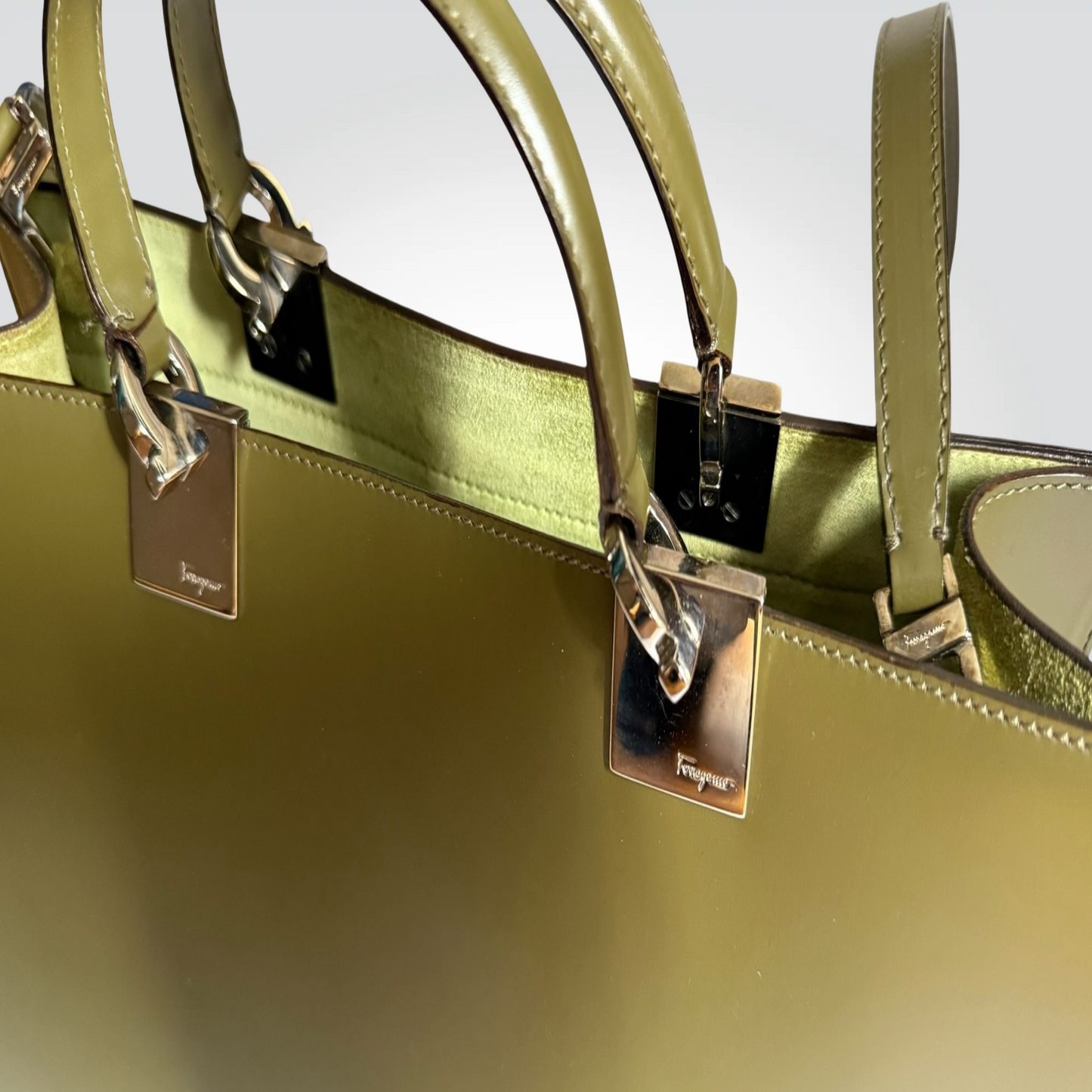 Pre-Owned Salvatore Ferragamo Olive Green Leather Top Handle Tote Crossbody Bag Silver Hardware — Pristine | Style Reissue Vancouver