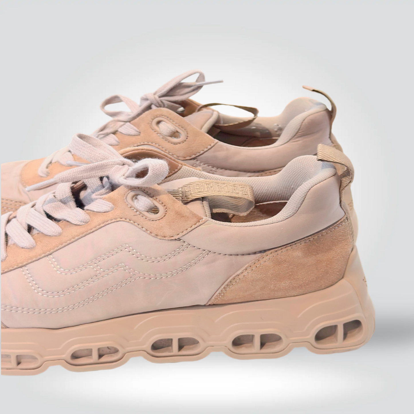 Pre-Owned Hermès Impulse Tan Camel Suede Leather Sneaker Elevated Sole — Size 35 — Good | Style Reissue Vancouver