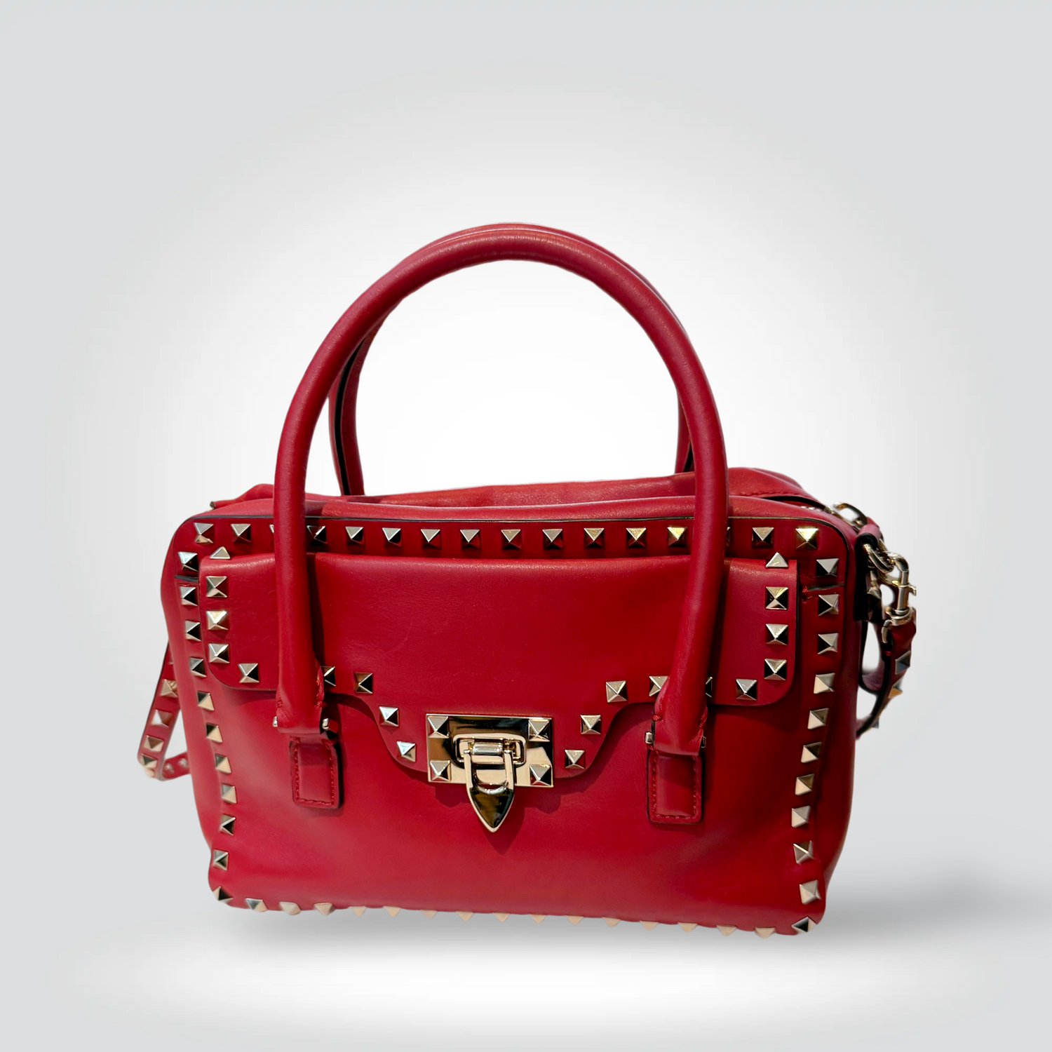 Pre-Owned Valentino Rockstud red leather Boston top handle crossbody bag gold hardware — Style Reissue Vancouver
