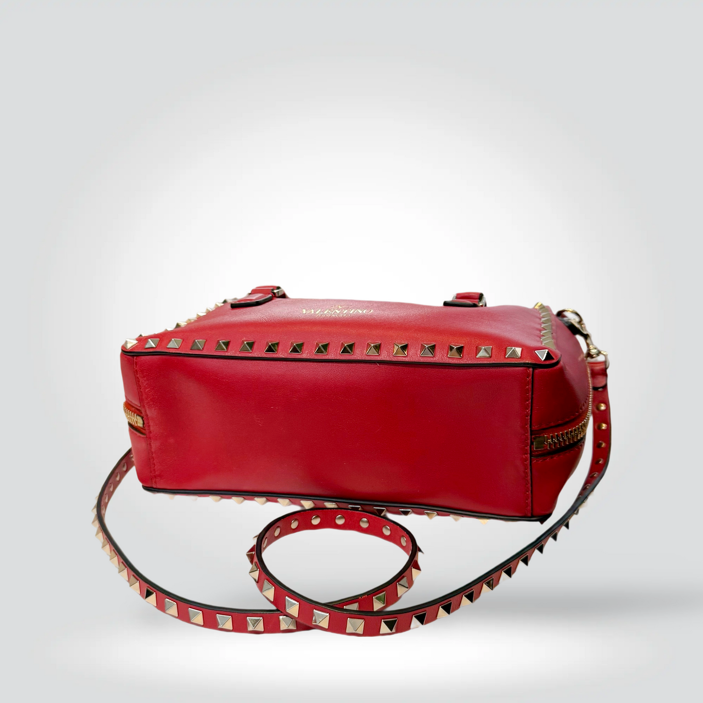Pre-Owned Valentino Rockstud Red Leather Boston Top Handle Crossbody Bag Gold Hardware — Very Good | Style Reissue Vancouver