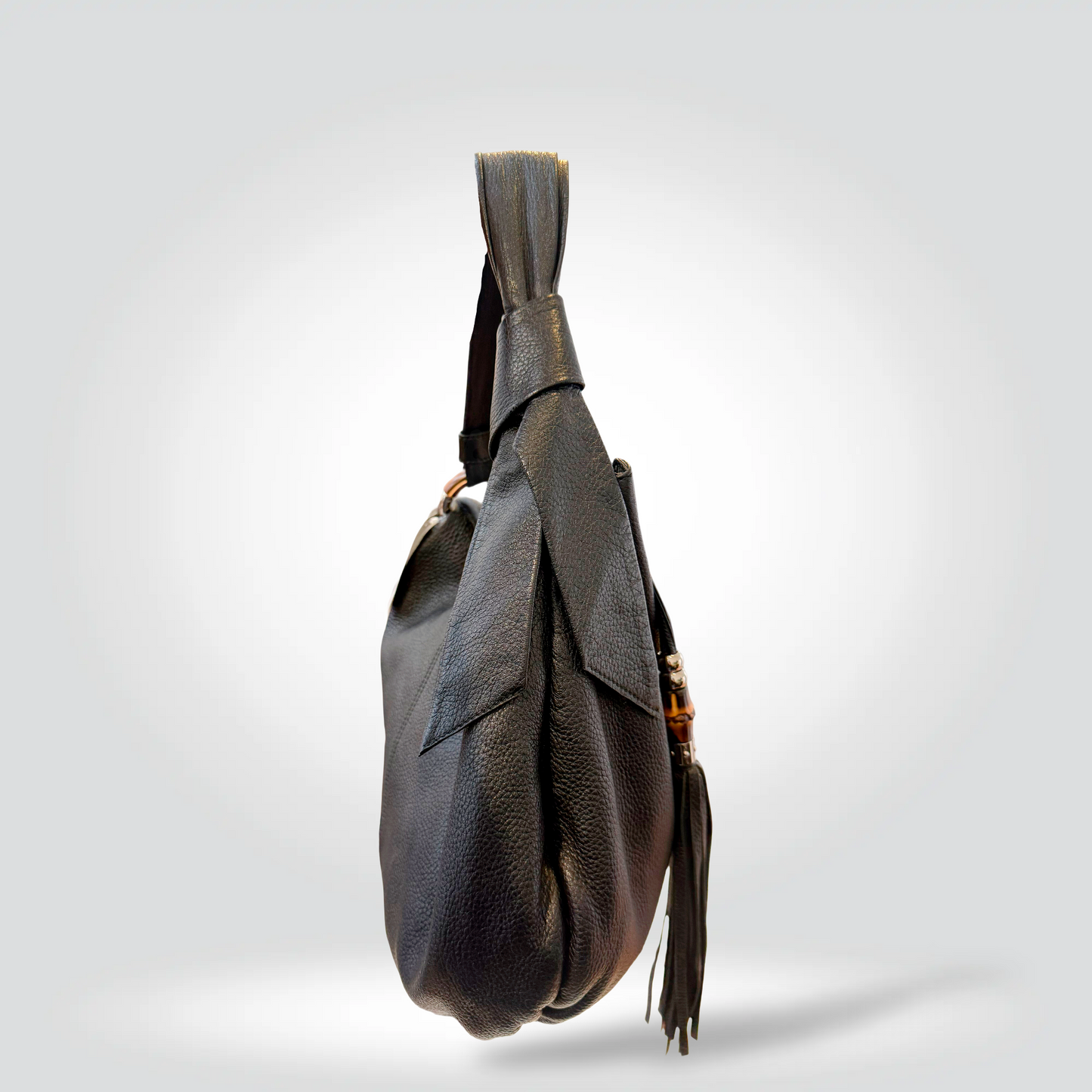 re-Owned Pre owned Gucci Black Pebbled Leather Bamboo Tassel Hobo Shoulder Bag — Very Good Style Reissue