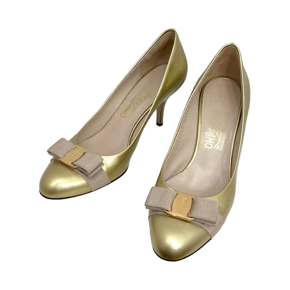 Metallic Vara Bow Pumps - 38.5