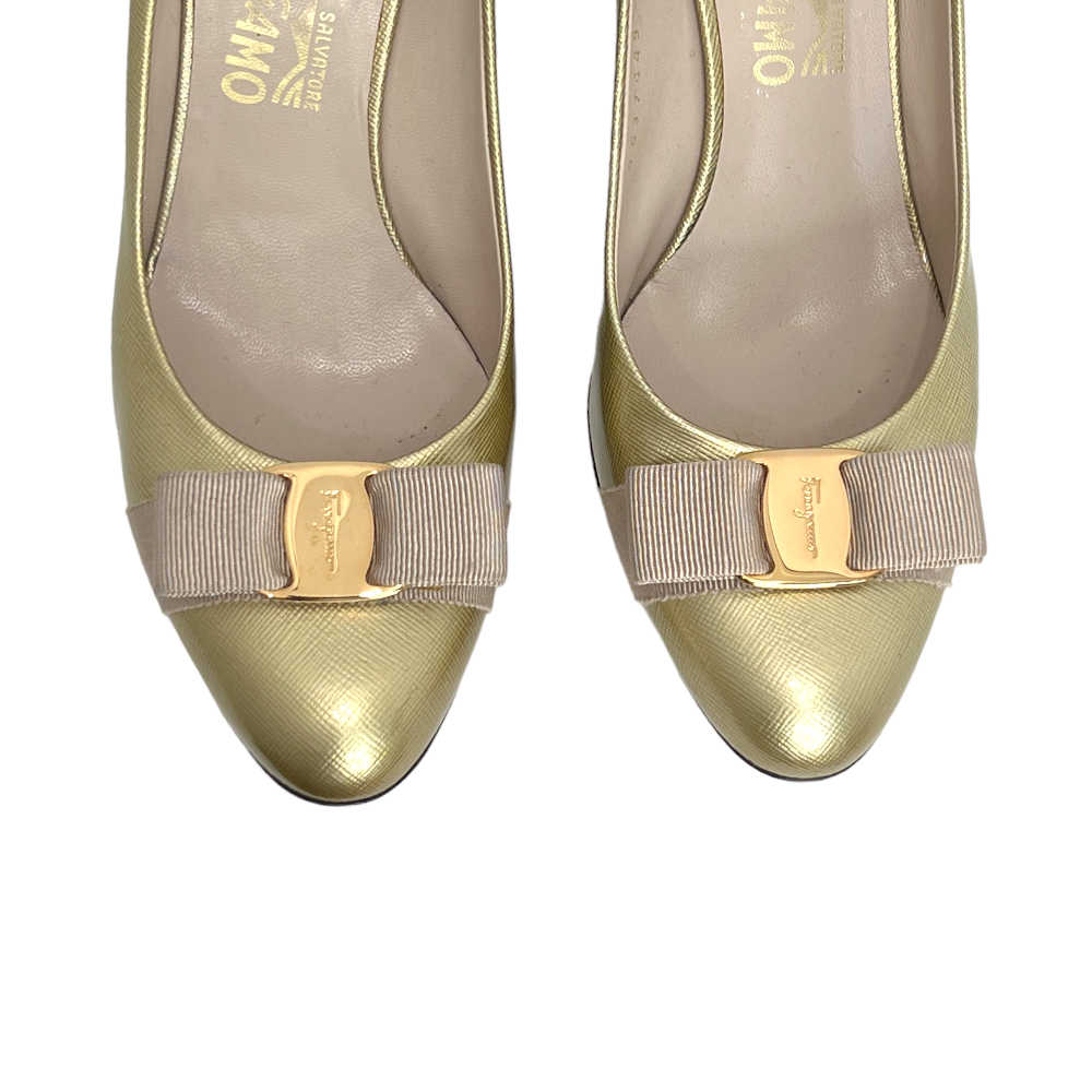 Metallic Vara Bow Pumps - 38.5