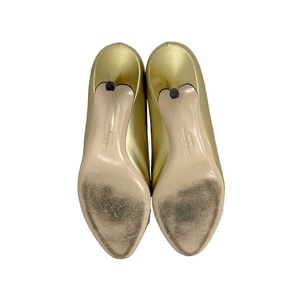 Metallic Vara Bow Pumps - 38.5