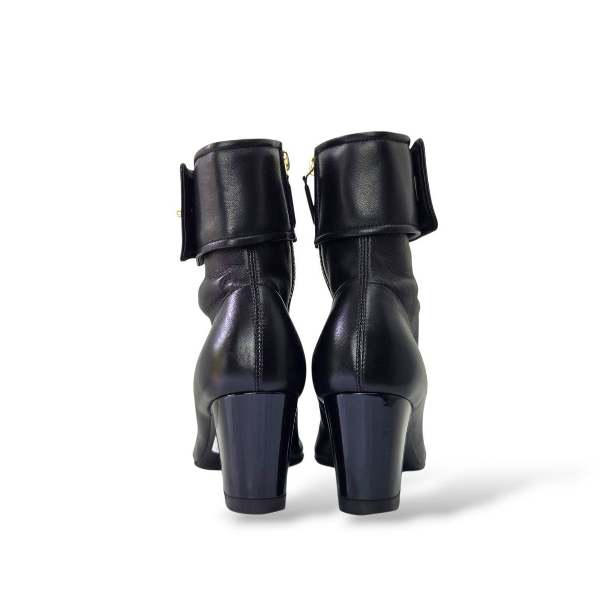 Pre-Owned Chanel Black Leather Fold-Over Cuff Ankle Boots with Gold CC Logo | EU 36
