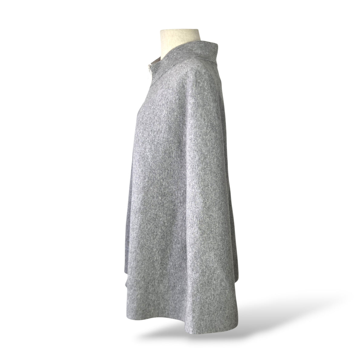 Pre-Owned D.Exterior Cash Double Cappa Cashmere-Blend Knit Cape