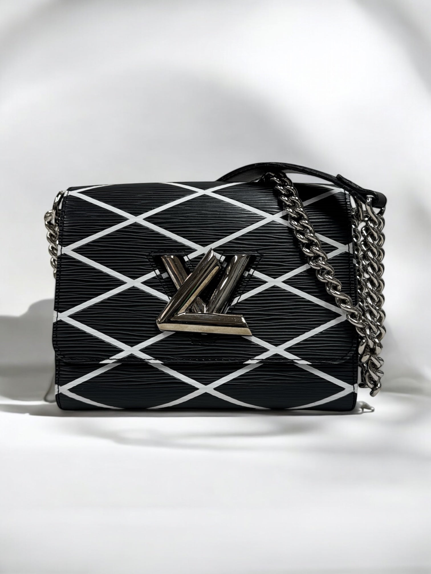Louis Vuitton Epi Malletage Twist Shoulder Bag PM Black