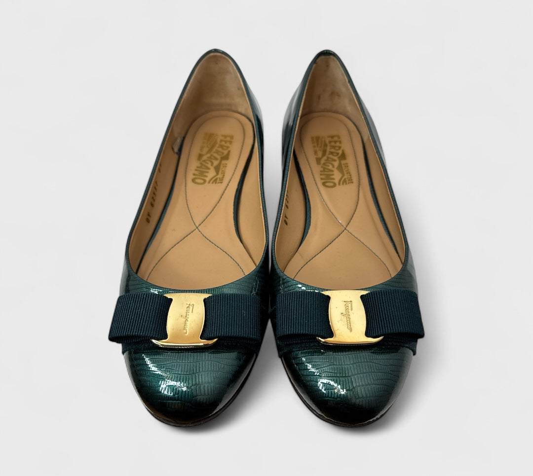 Ferragamo Varina Patent Leather Bow Ballerina Flats Size 8