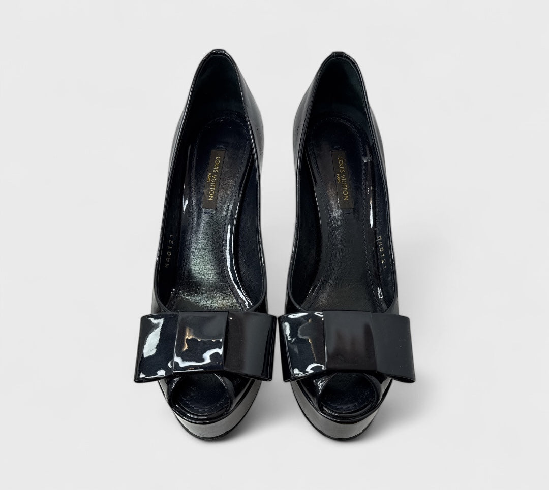 Louis Vuitton Dark Blue Monogram Vernis True Peep-Toe Pumps Size 36
