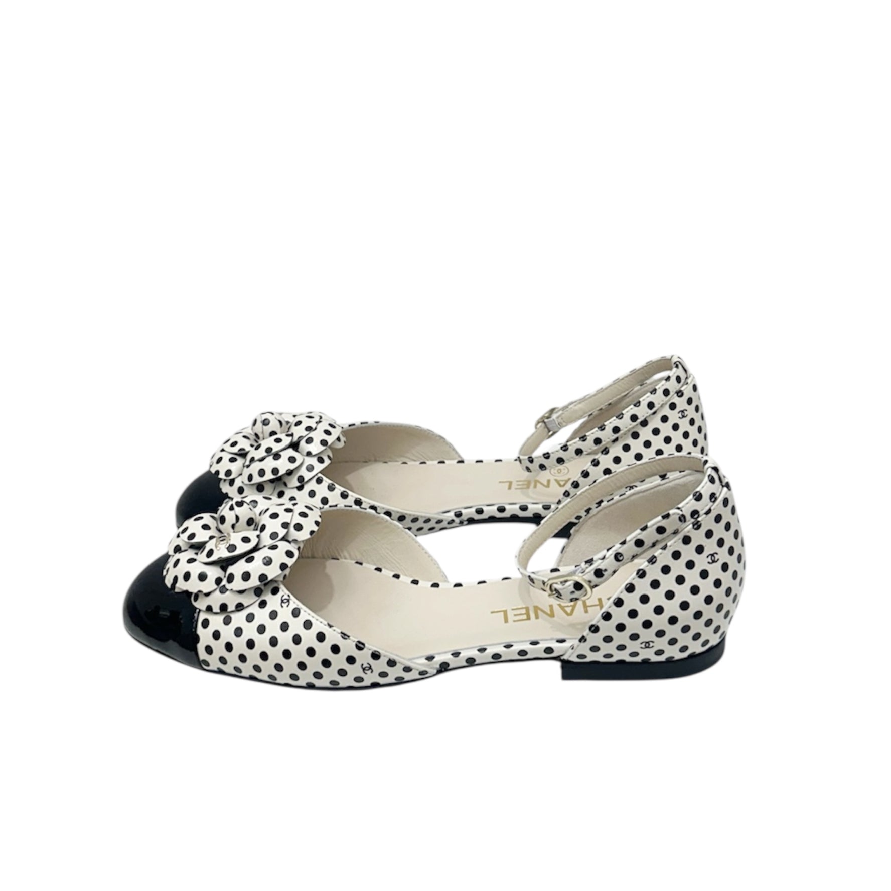 Chanel Polka Dot Camellia Flats – Black & White Leather Flower Shoes | Rare Designer Flats Made in Italy – Size 38C