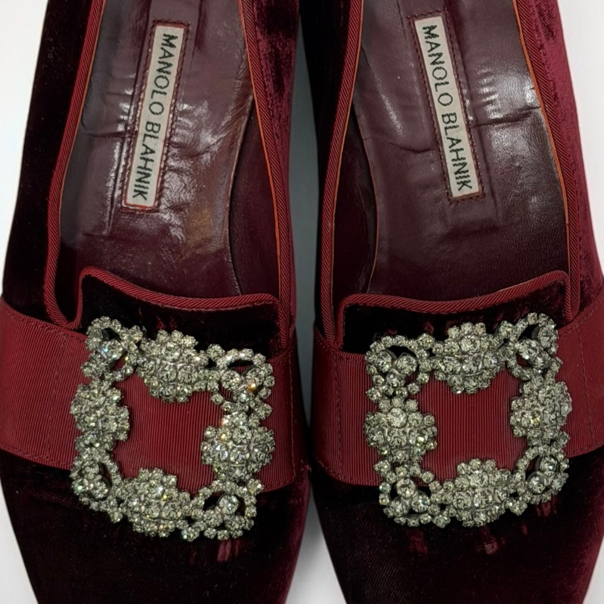 Pre-Owned Manolo Blahnik Hangisi Burgundy Velvet Crystal Buckle Flats — Size 9 — Excellent | Style Reissue Vancouver