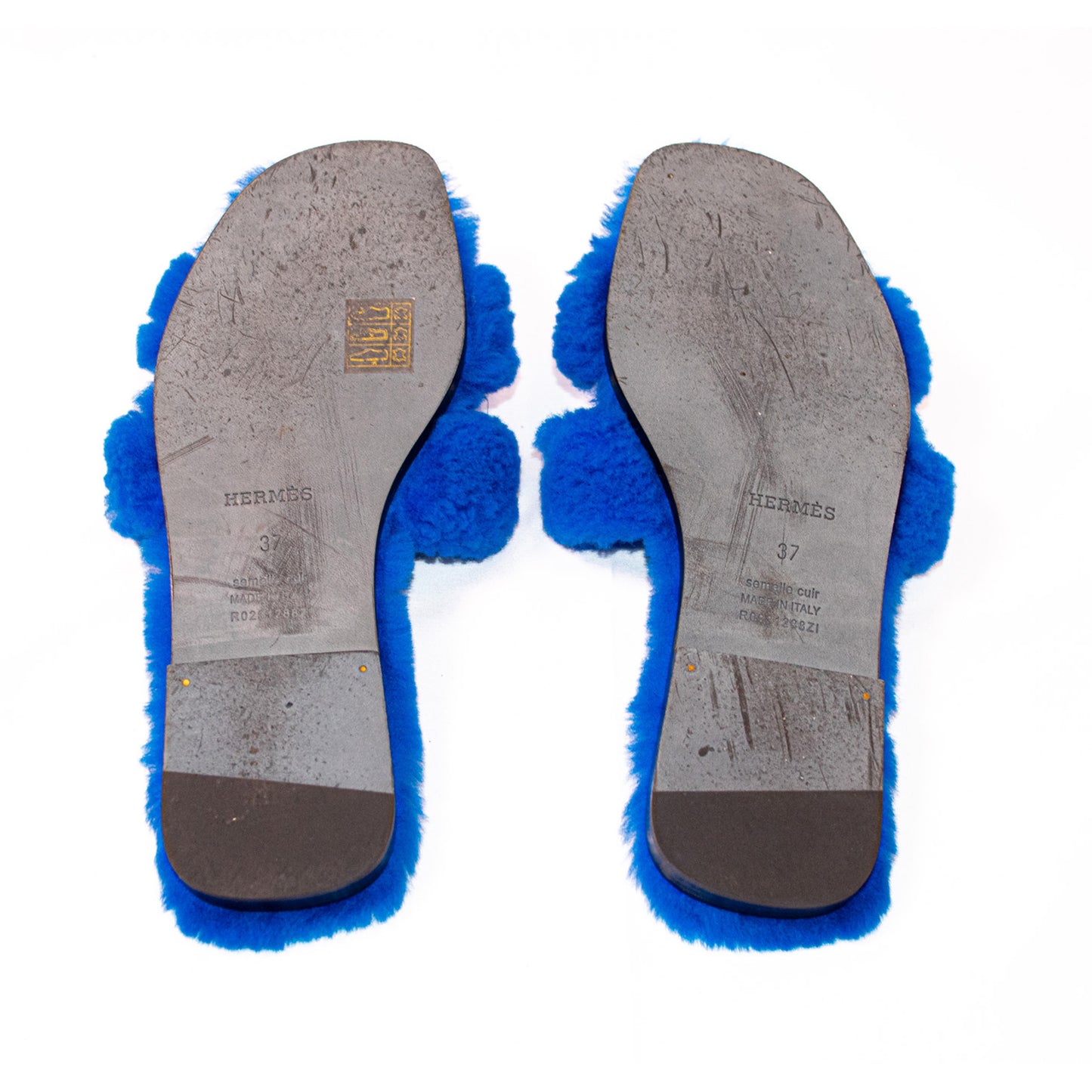 Pre-Owned Hermès Oran Shearling Sandals (37)